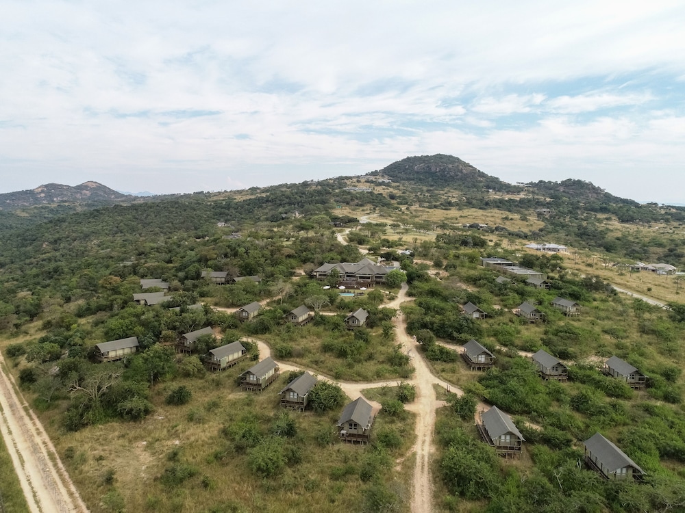Ndhula Luxury Tented Lodge 44/48