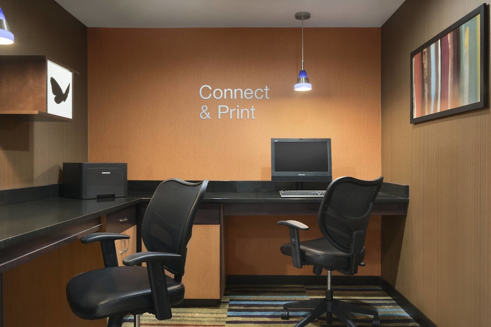 Fairfield Inn & Suites Hartford Manchester 28/29