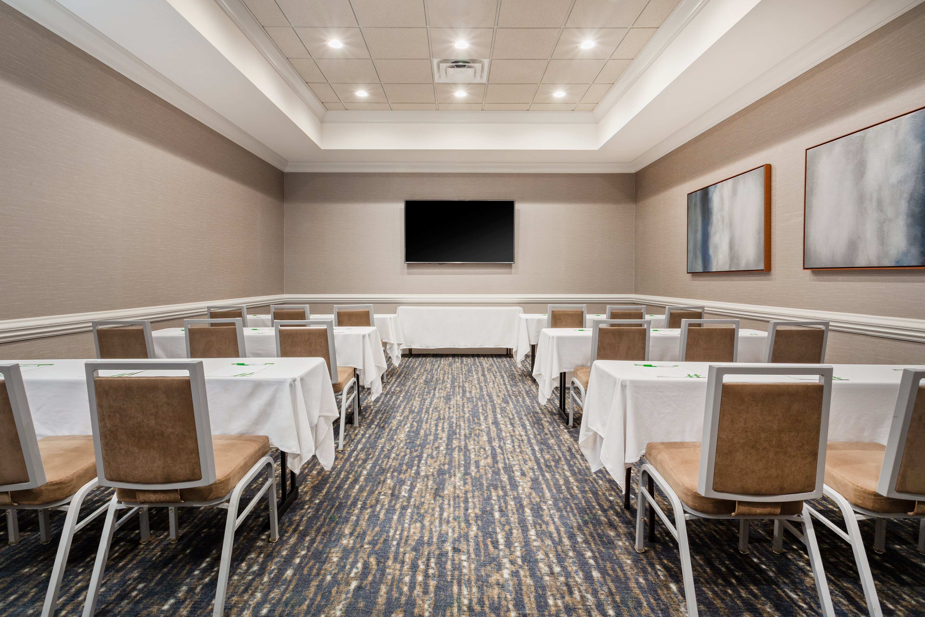 Holiday Inn Valdosta Conference Center 65/76