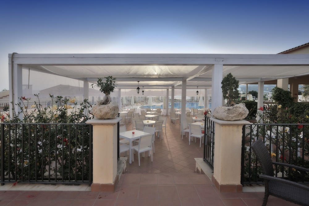 Sikania Eco Resort 39/50