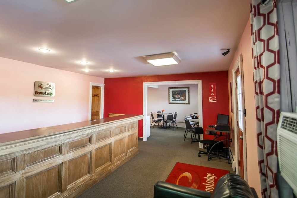Econo Lodge Hornell 7/41