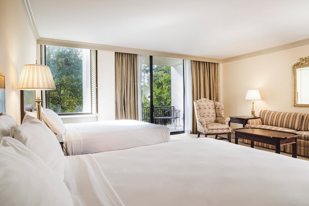 The Griffin Hotel - A Colonial Williamsburg Hotel 10/61