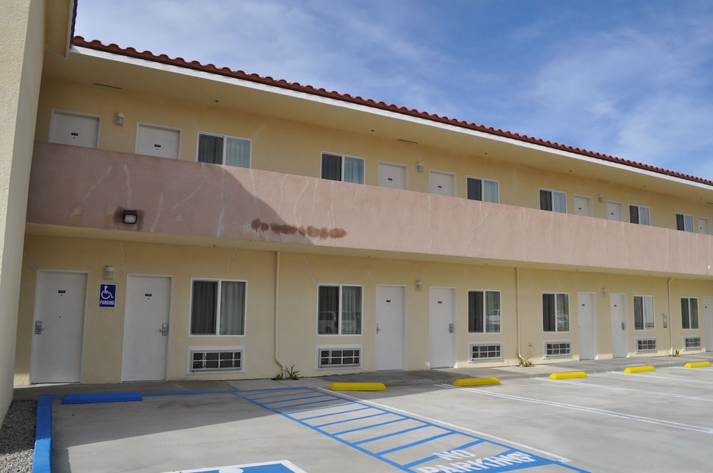 America Inn Suites 2/45