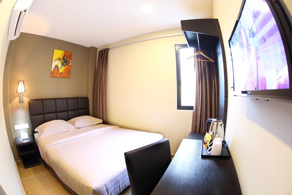 GL Hotel 3/39