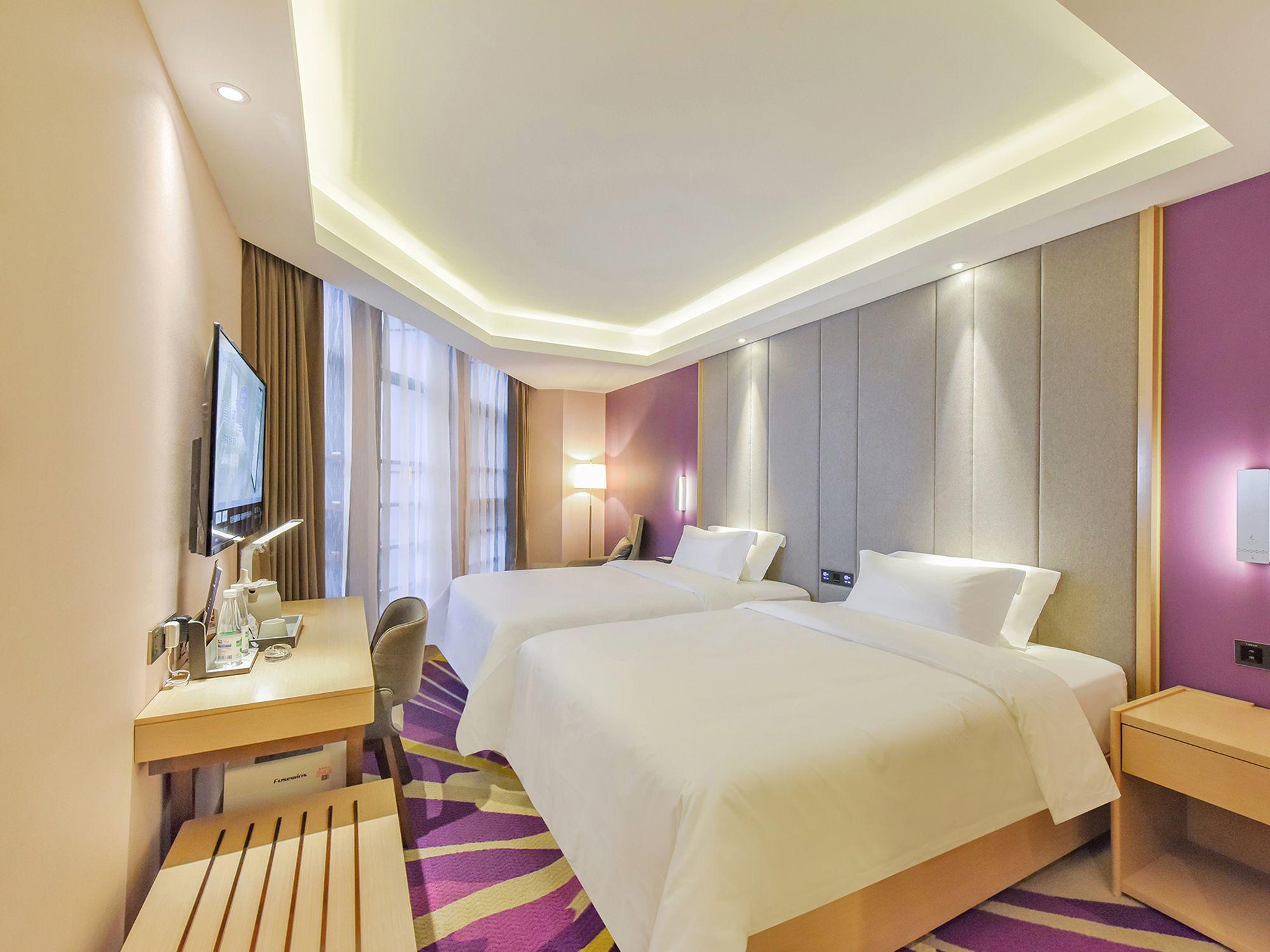 Lavande Hotel (Chongqing Nanping Pedestrian Street, Gongmao Metro Station) 32/53