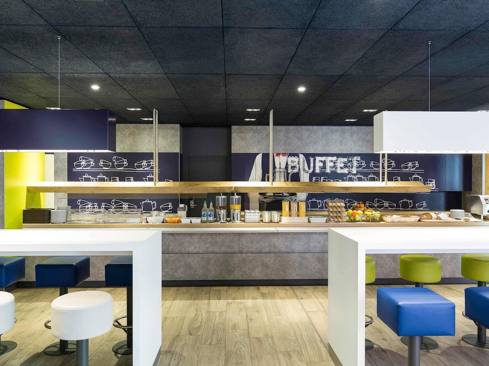 Ibis Budget Zurich Airport 57/69
