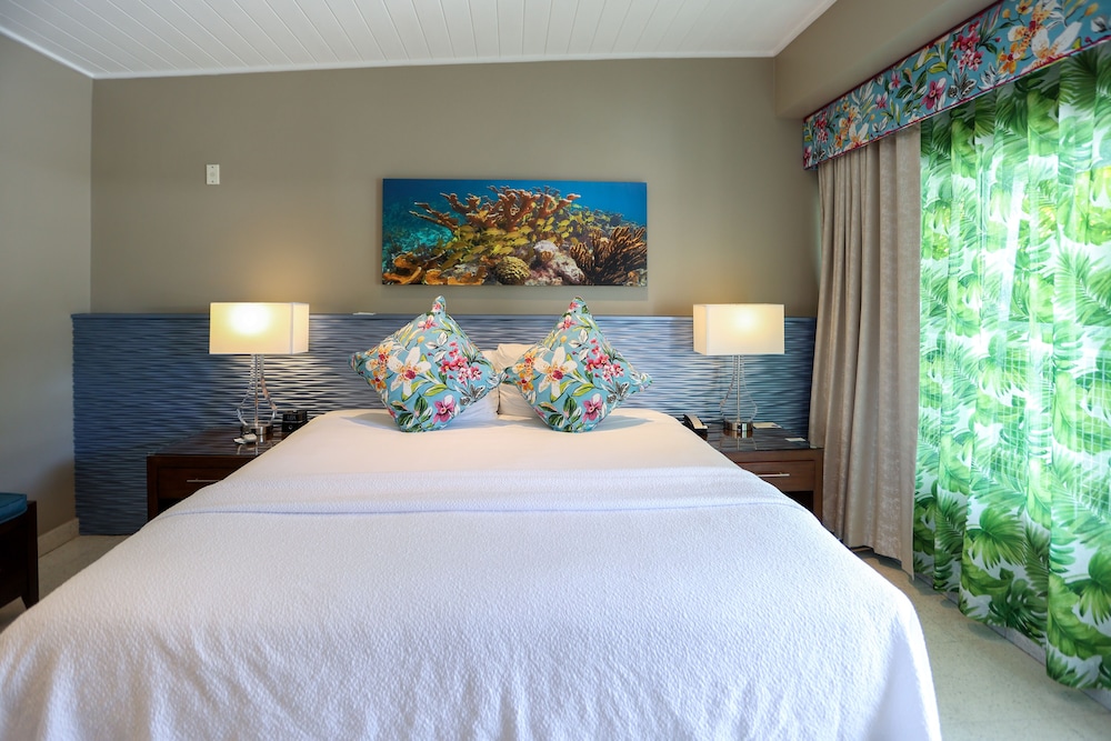 Orchid Key Inn 23/67