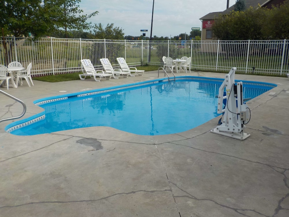 Surestay Plus Hotel By Best Western Auburn 18/32