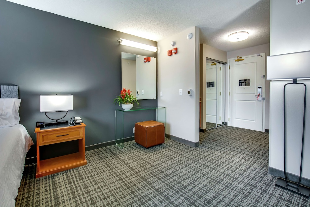 Hilton Garden Inn Louisville Airport 27/69