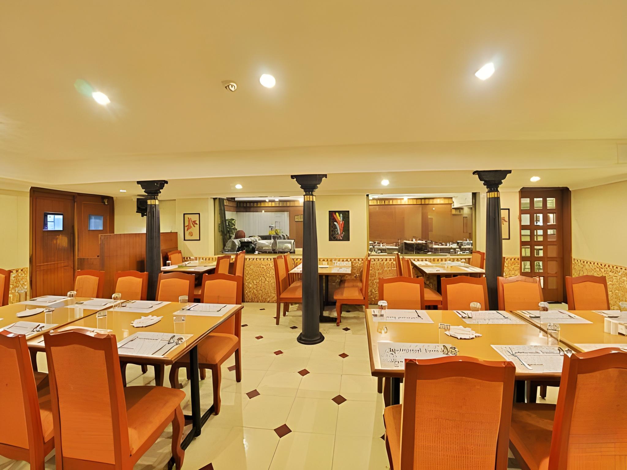 HOTEL CHANDRA PARK 29/42