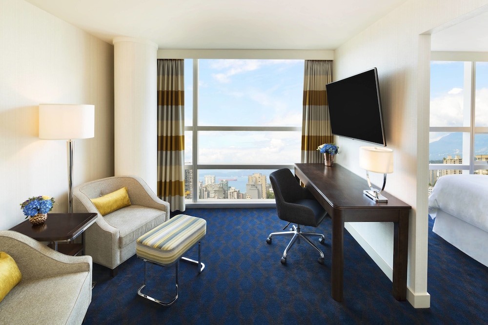 Sheraton Vancouver Wall Centre 33/34