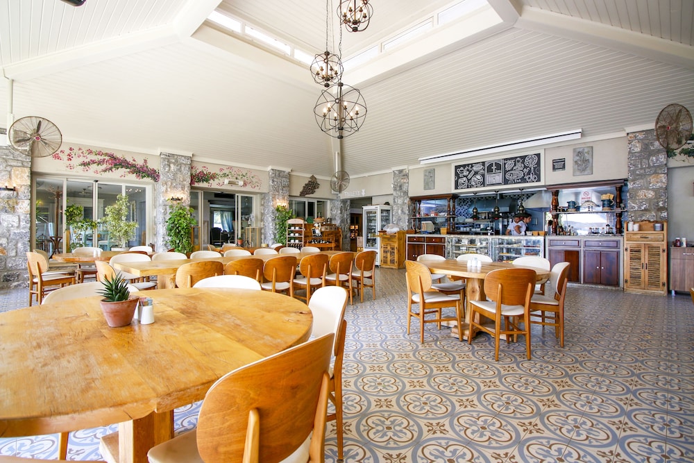 Joya Del Mar Hotel 56/71