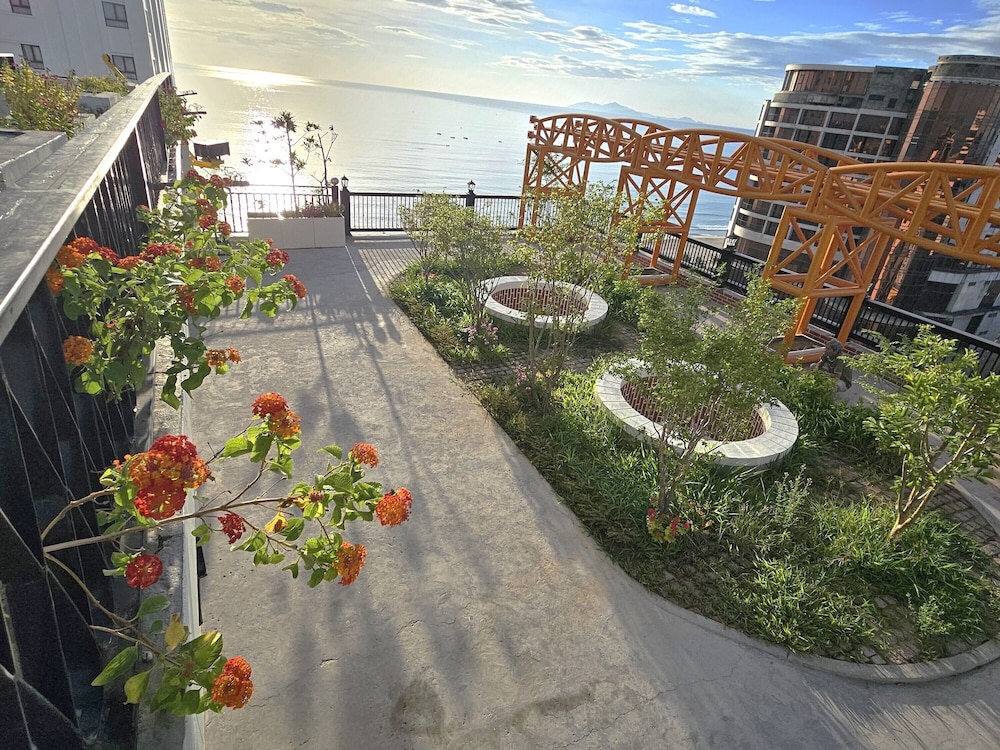 Tamarind Hotel Da Nang 47/49