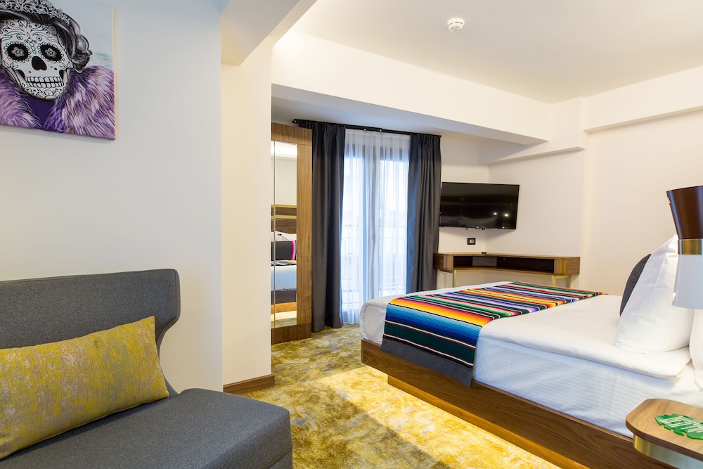 Hay Hotel Alsancak 14/50
