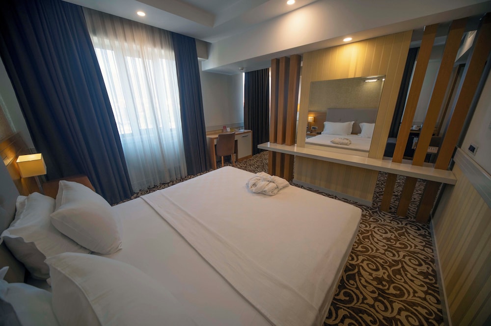 Grand Itimat Hotel 18/60