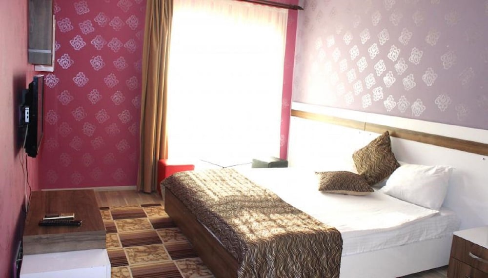 COMFORT, SUITE, KING BED, SEA VIEW