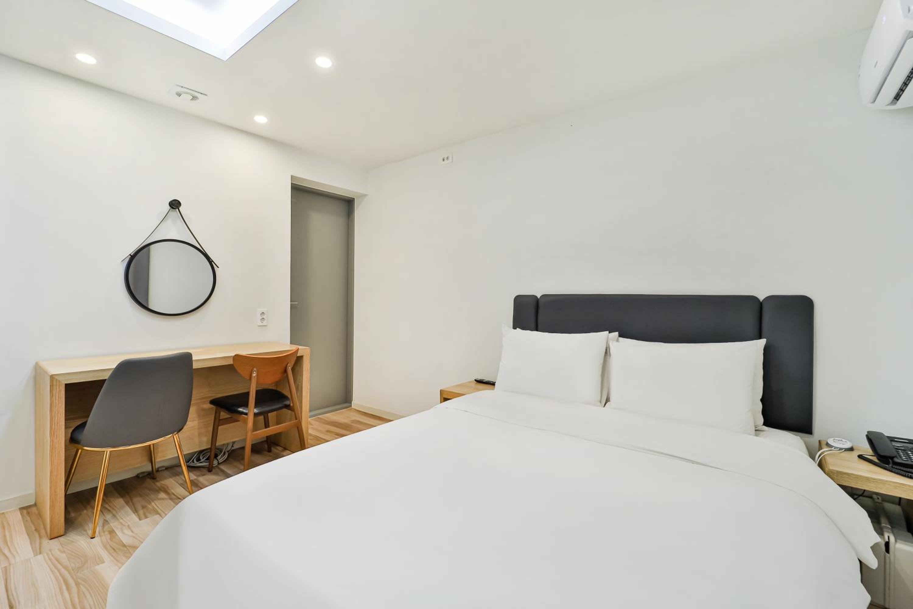 Standard, Double Bed, No Parking