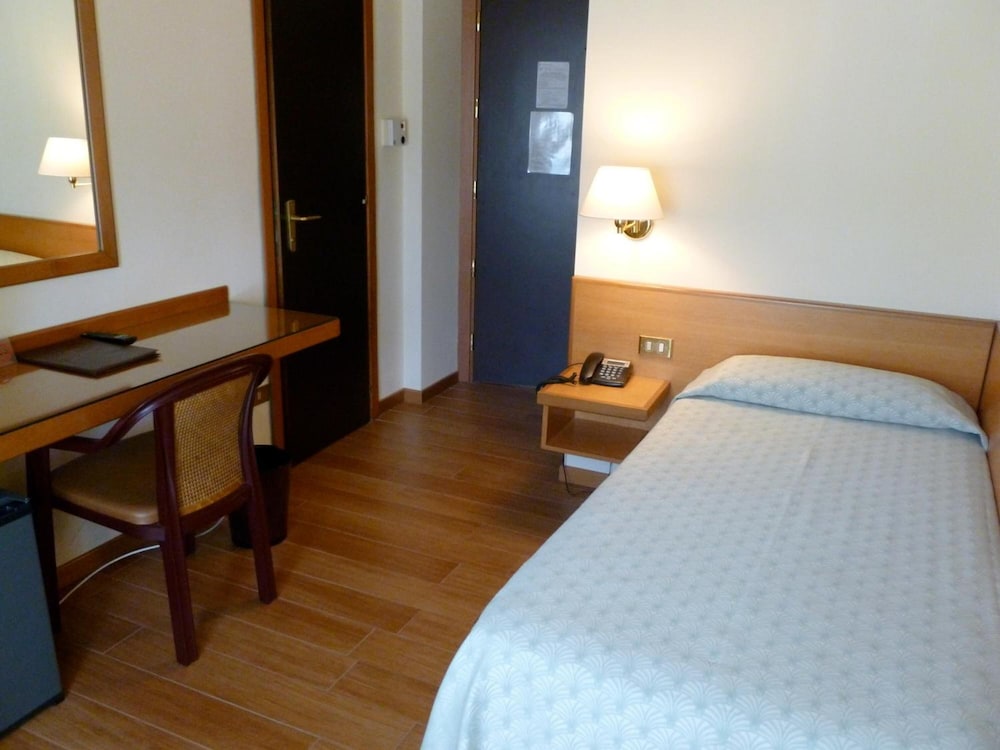 Plaza Hotel 17/55