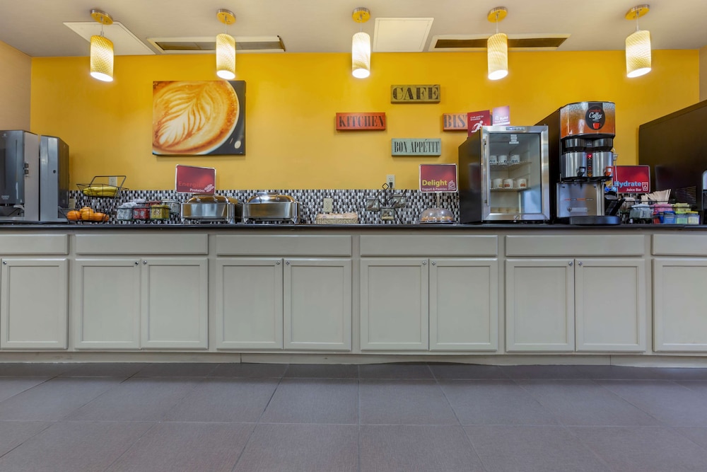Best Western Plus The Four Corners Inn 12/69