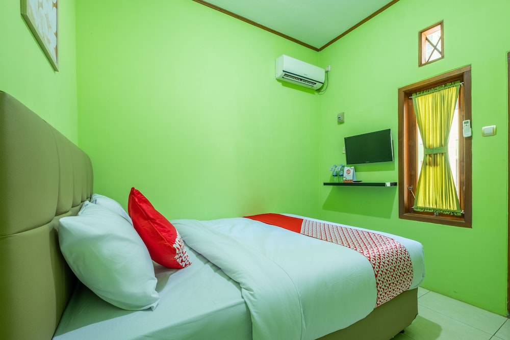 OYO 1399 Cemara Residence Syariah 16/39
