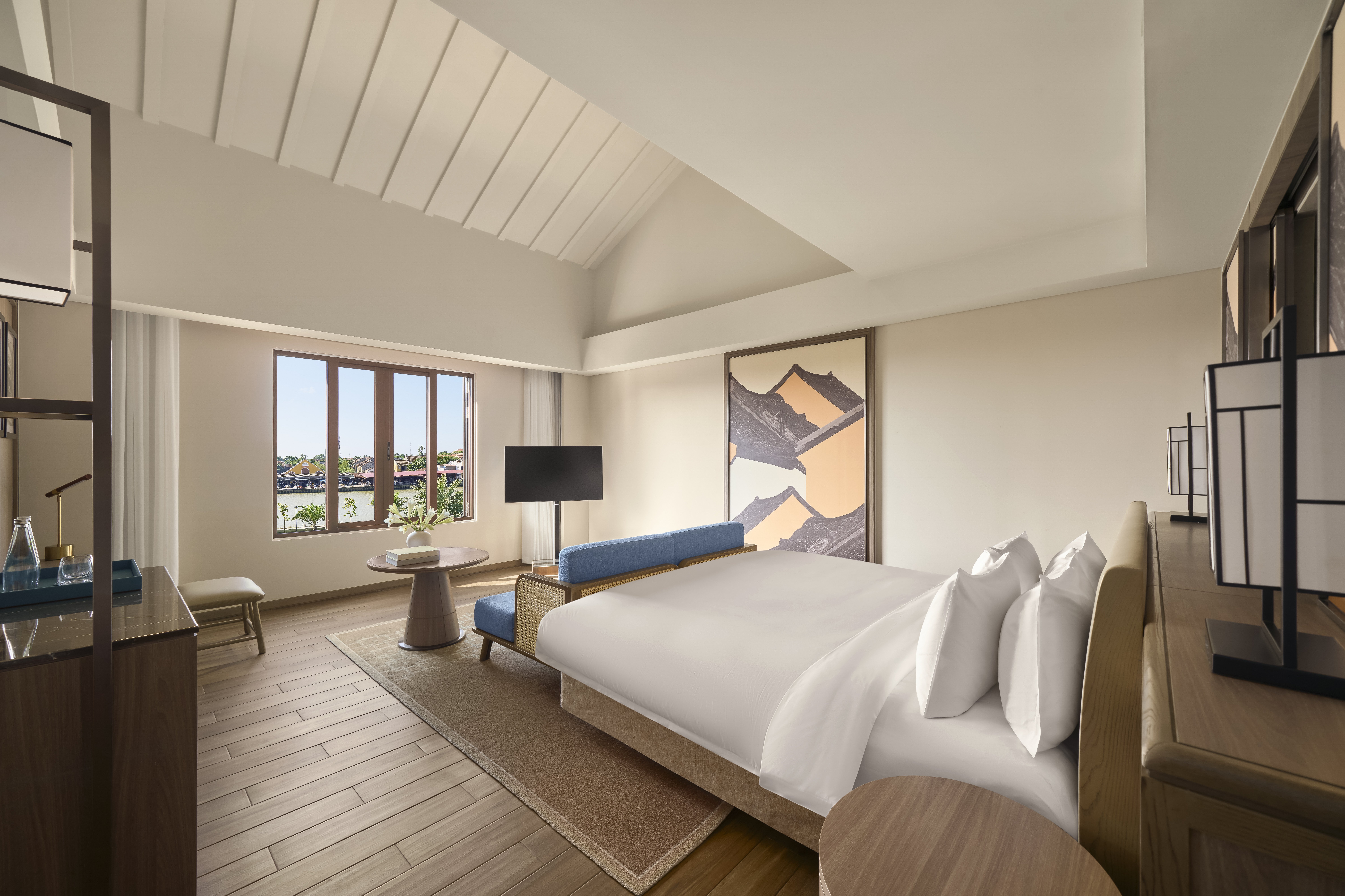 One King Premium River View