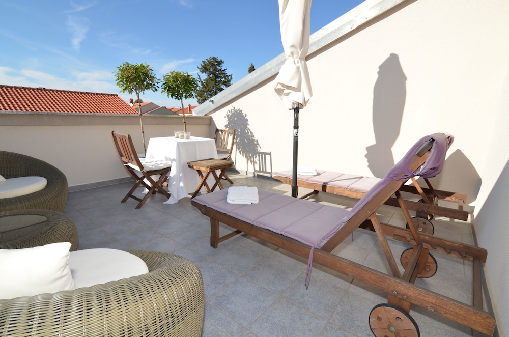 DIANA ZADAR VILLA 20/44