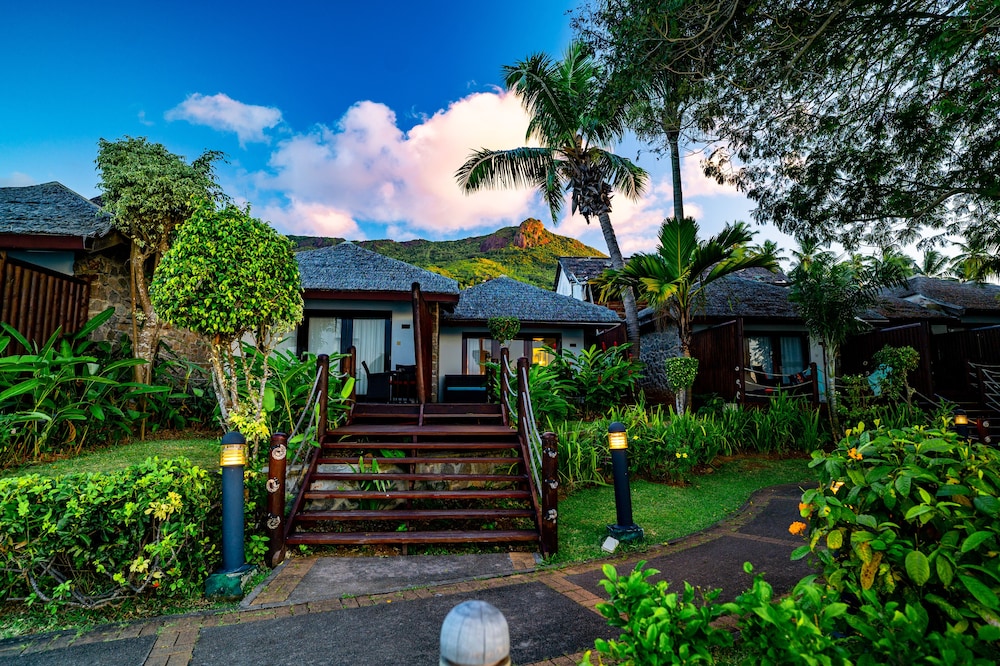 Fishermans Cove Resort 67/71
