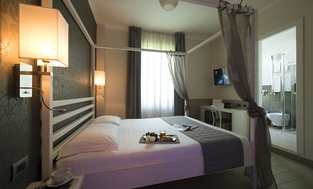 SUPERIOR, DOUBLE BED