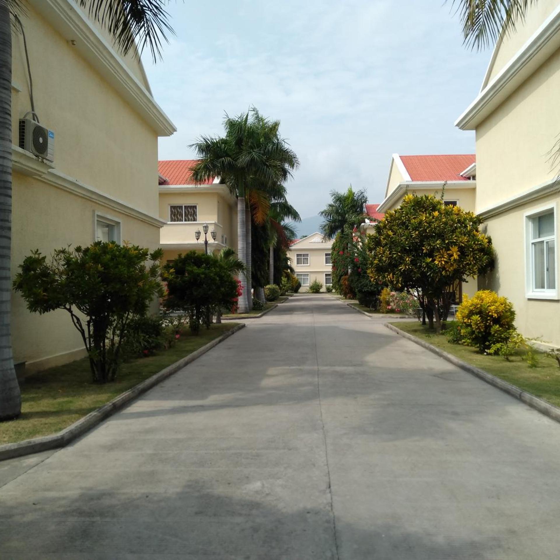 Beach Garden Hotel 21/23
