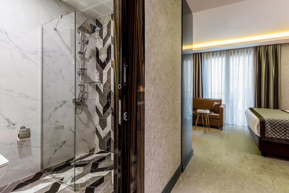 Euro Design Hotel 28/71