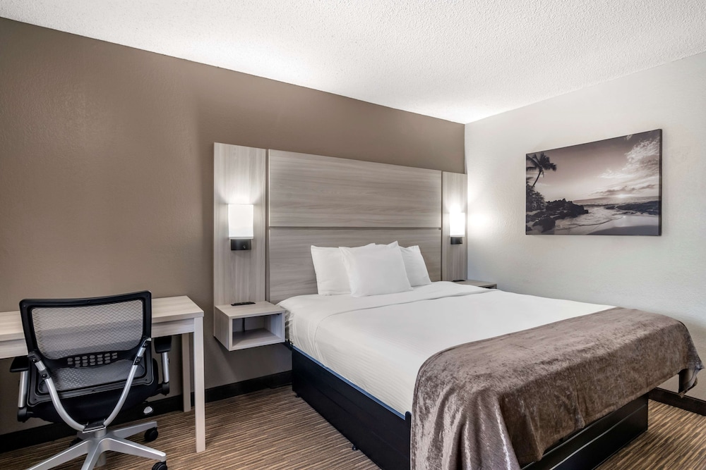 Best Western The Oasis At Joplin 16/34