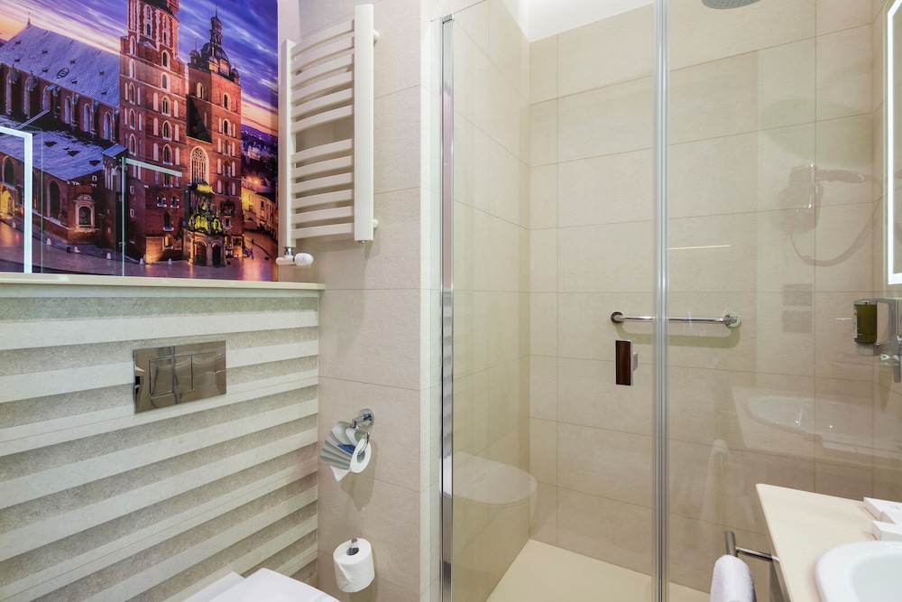 Sky Hotel Krakow 46/50