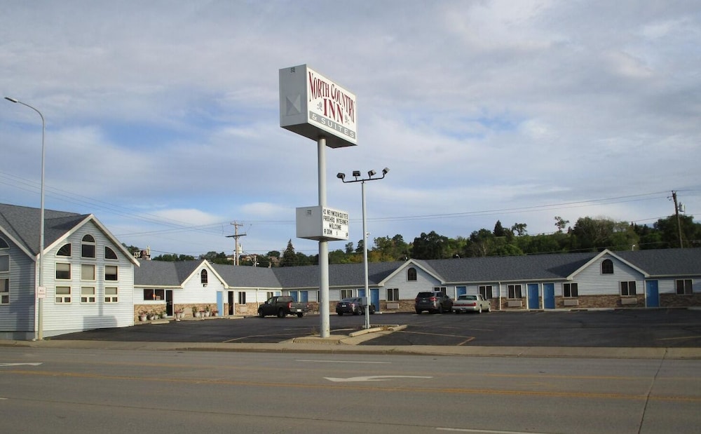 North Country Inn & Suites 2/39