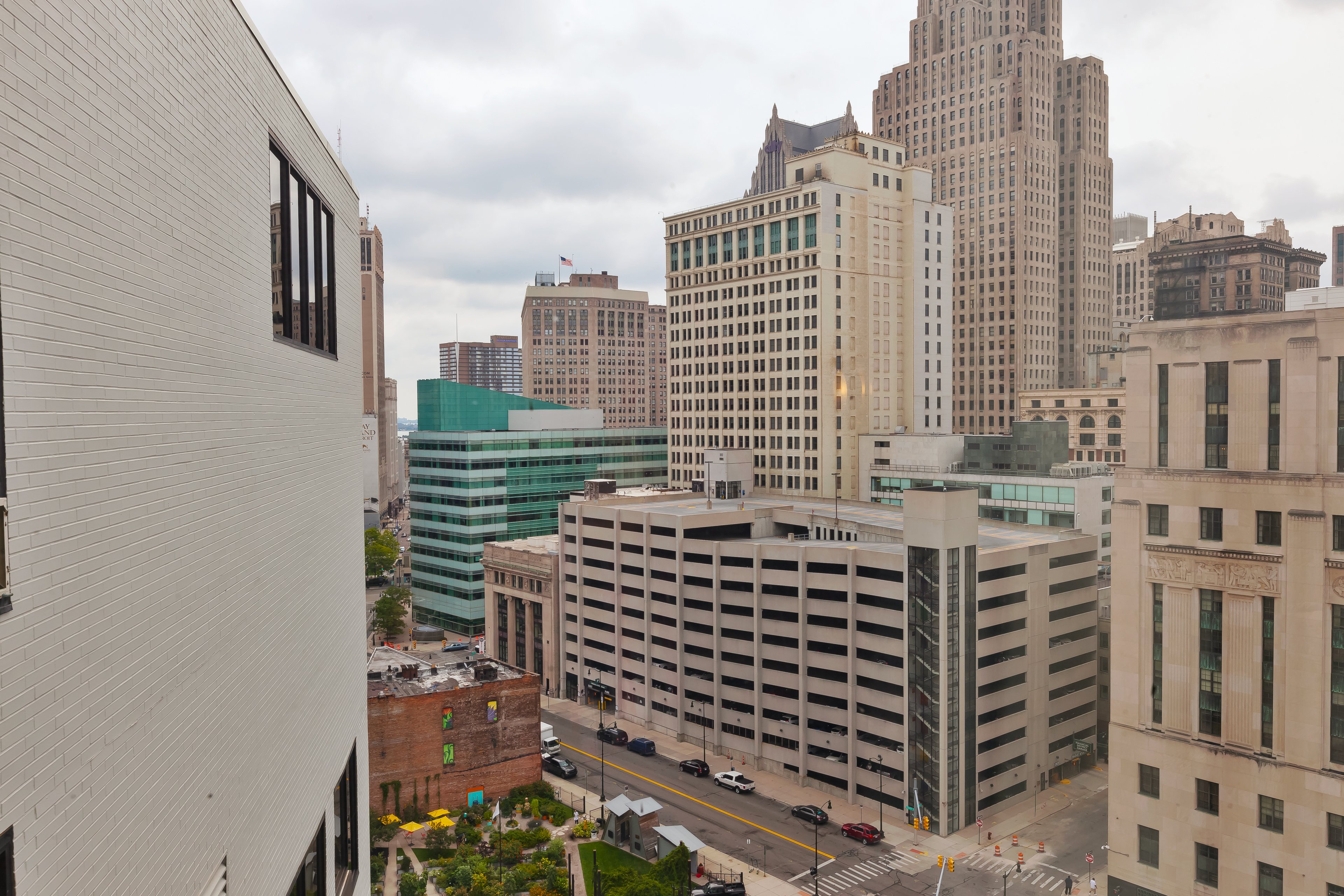 Hotel Indigo Detroit Downtown 69/71