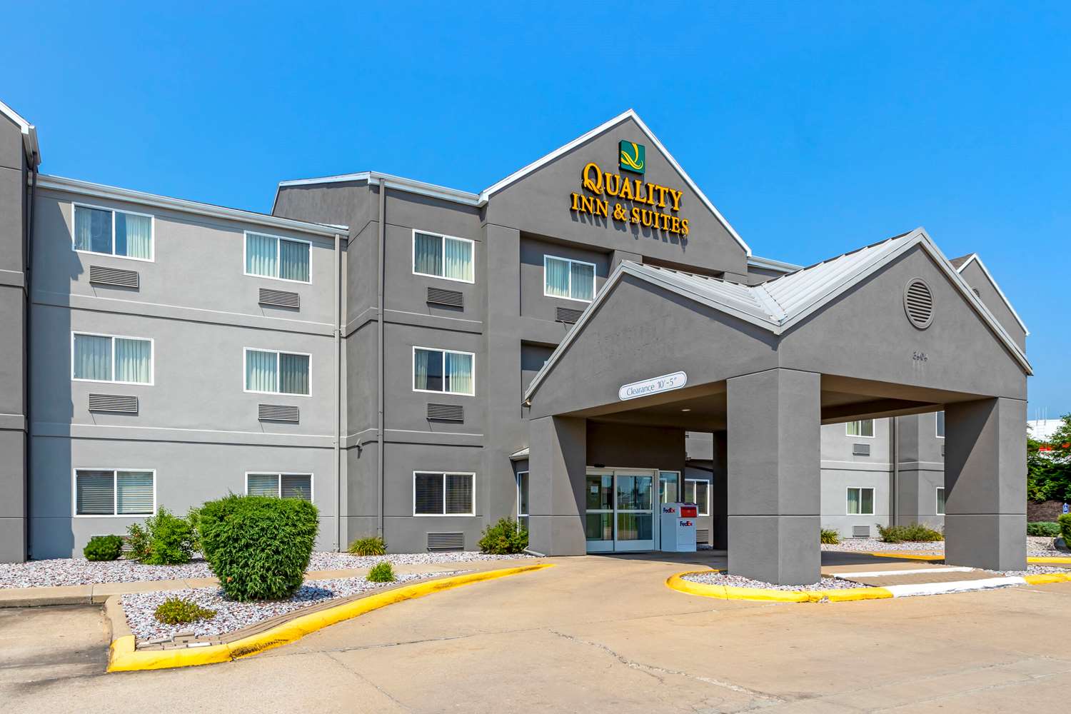 Quality Inn & Suites Keokuk North 2/2