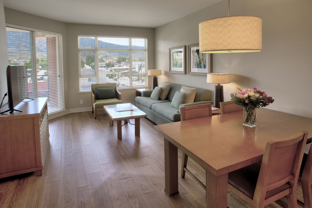 Watermark Beach Resort 28/39