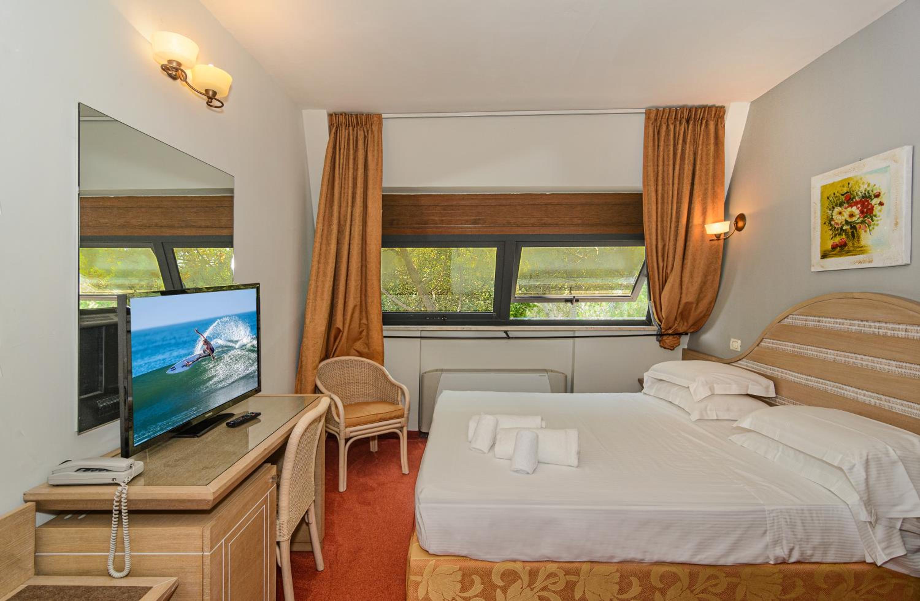 Economy, Double Bed