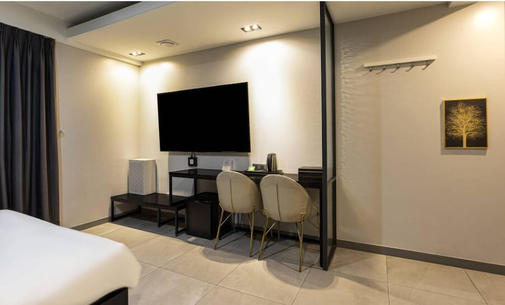 Hotel 99 Prestige 53/68