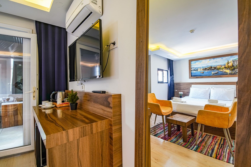 Mitani Suites 49/50