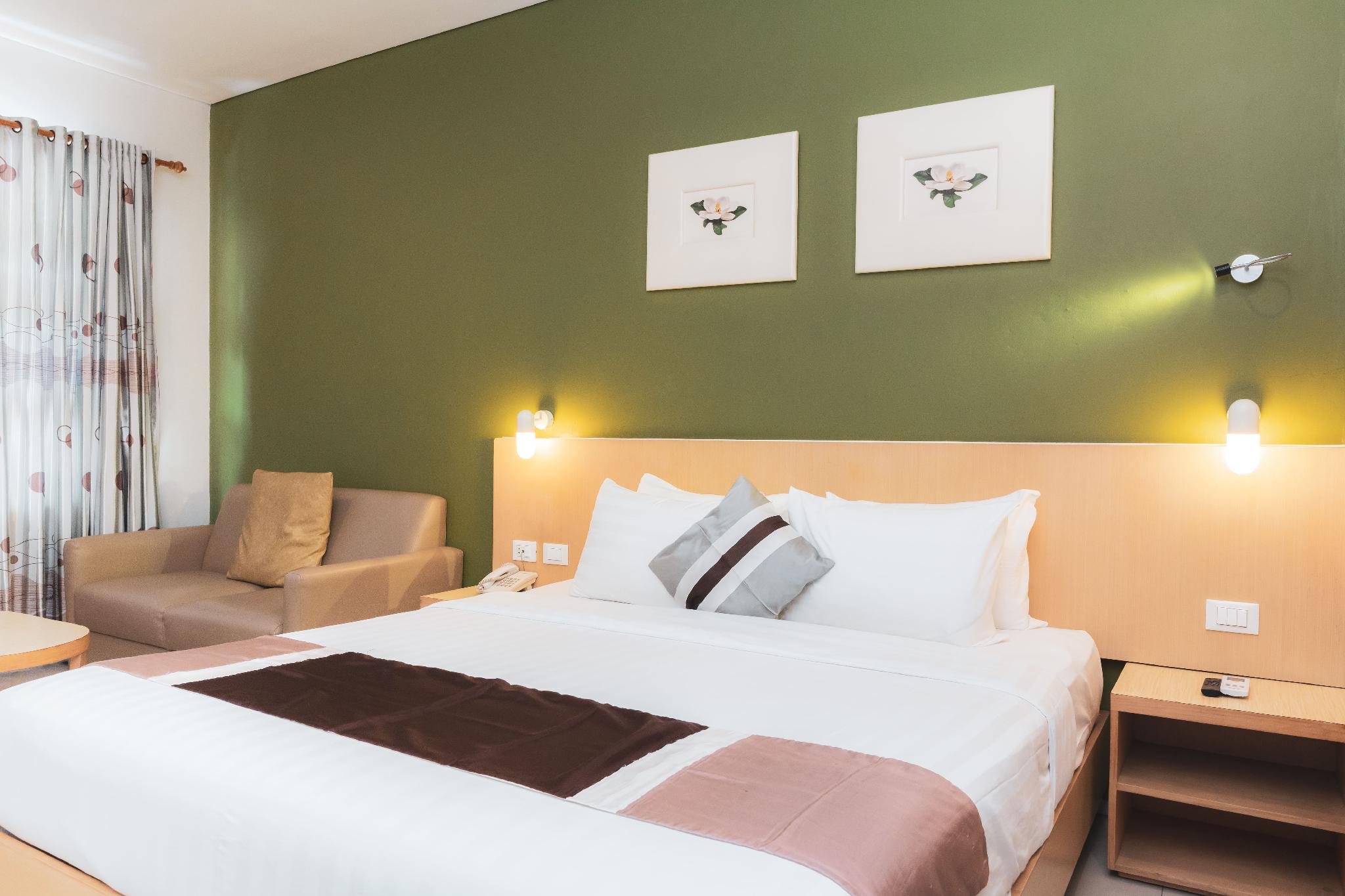Tibera Hotel Cibeunying 16/28