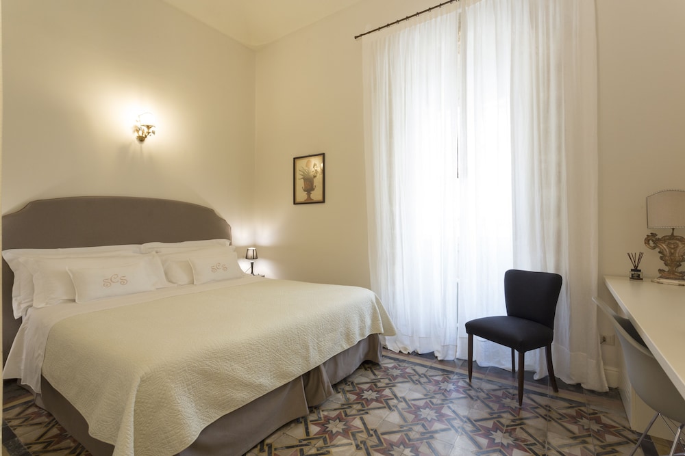 San Carlo Suites 7/50