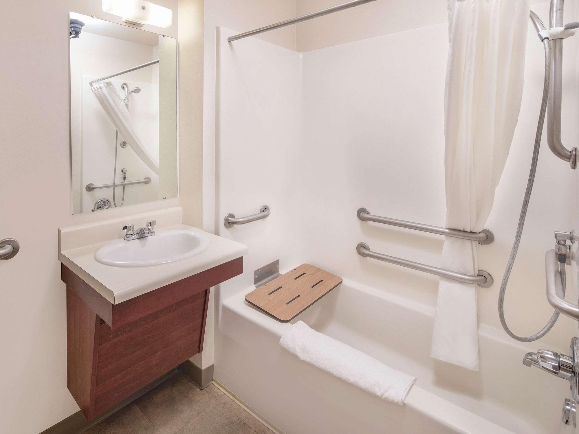 WoodSpring Suites Lincoln Northeast I-80 29/31