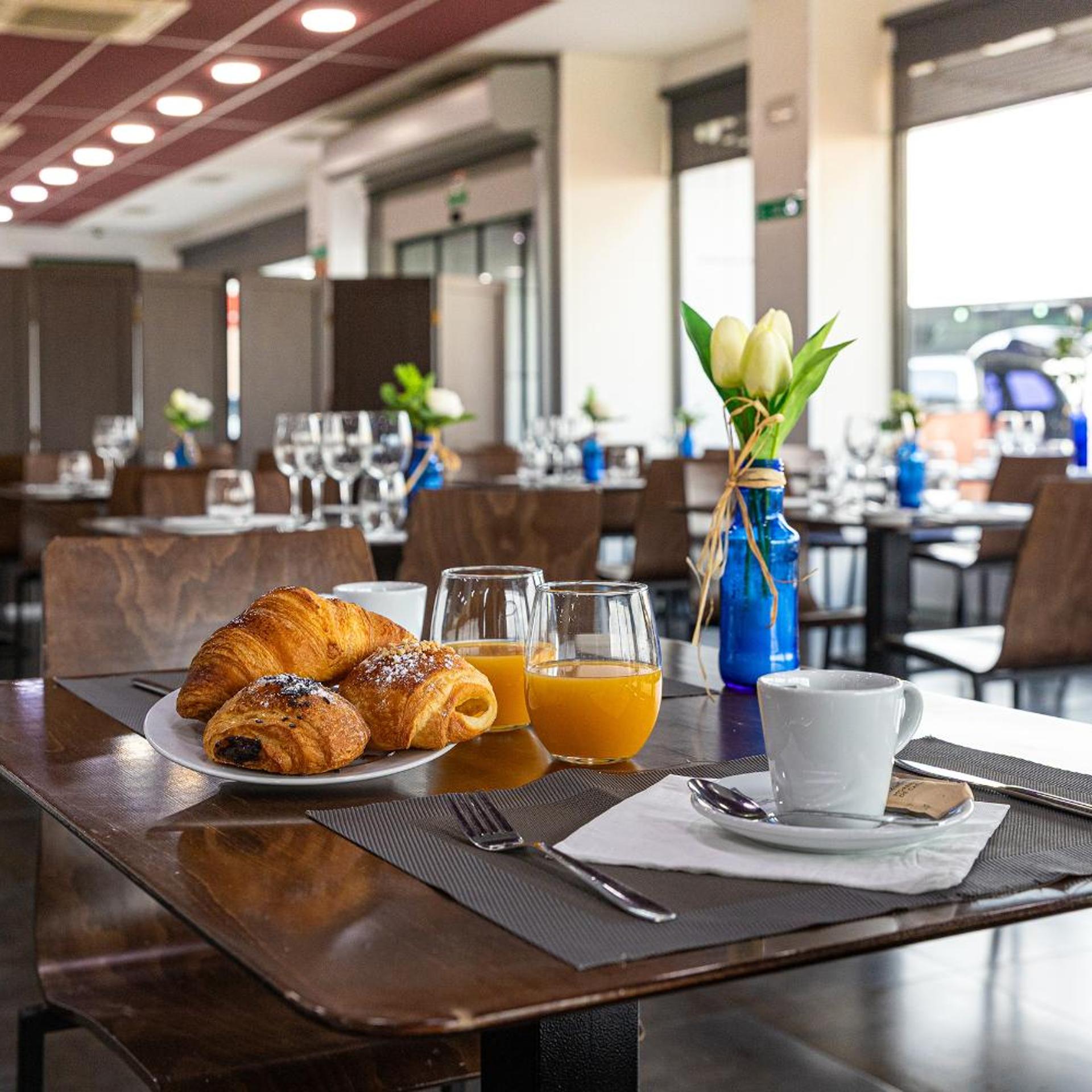 Hotel Abades Via Norte 27/30