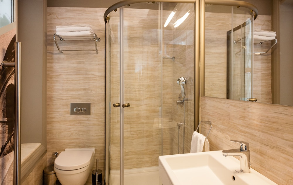 Hotel Pino Verde 46/50