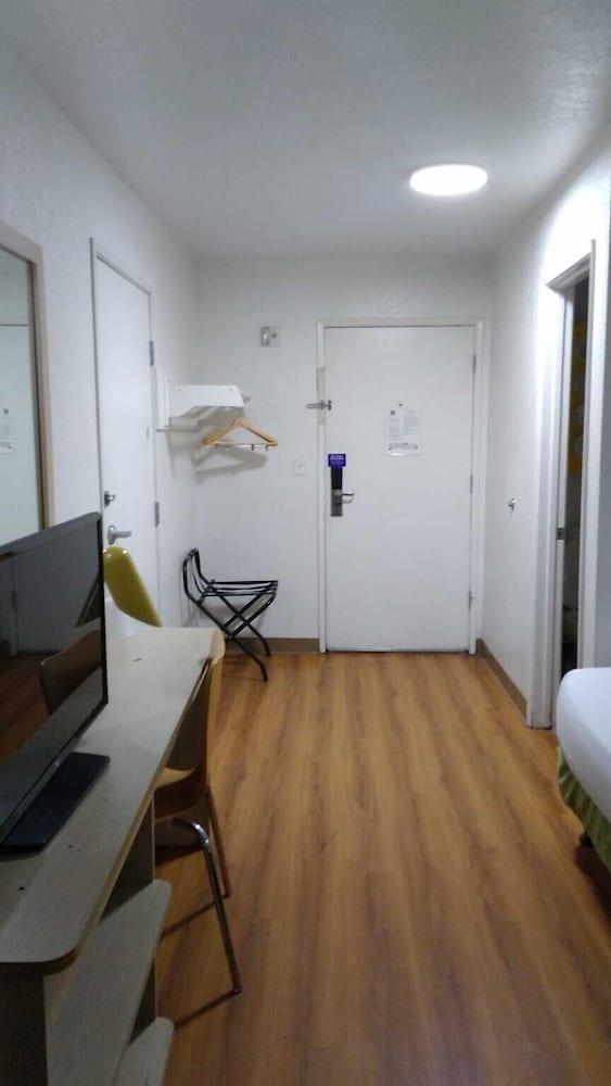 Motel6 Ogden, UT- Downtown 45/64