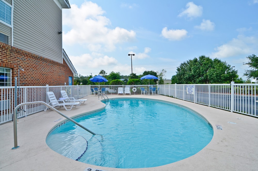 Studio 6 Extended Stay - Myrtle Beach, SC 34/60