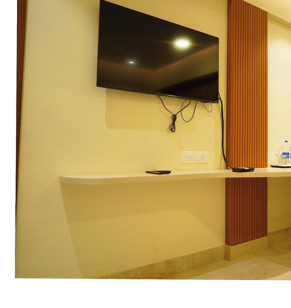 Hotel Surguru 11/60
