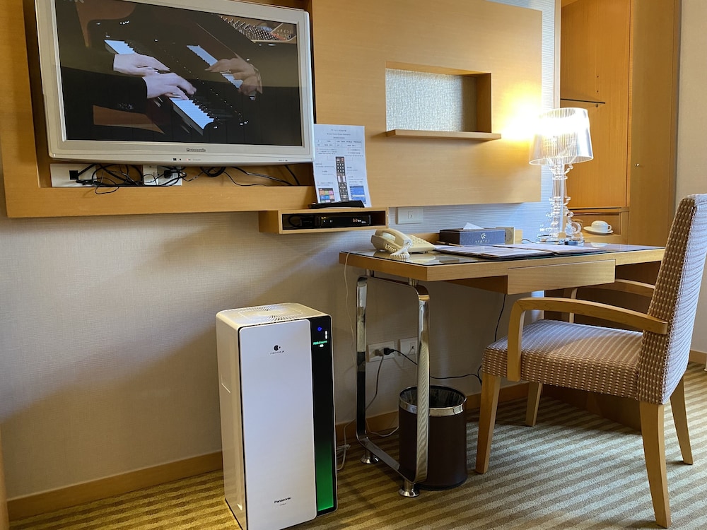 Tokyo International Hotel 53/58