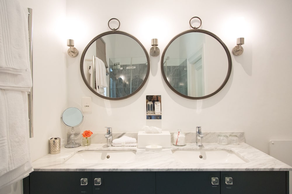 The Andros Deluxe Boutique Hotel 67/67