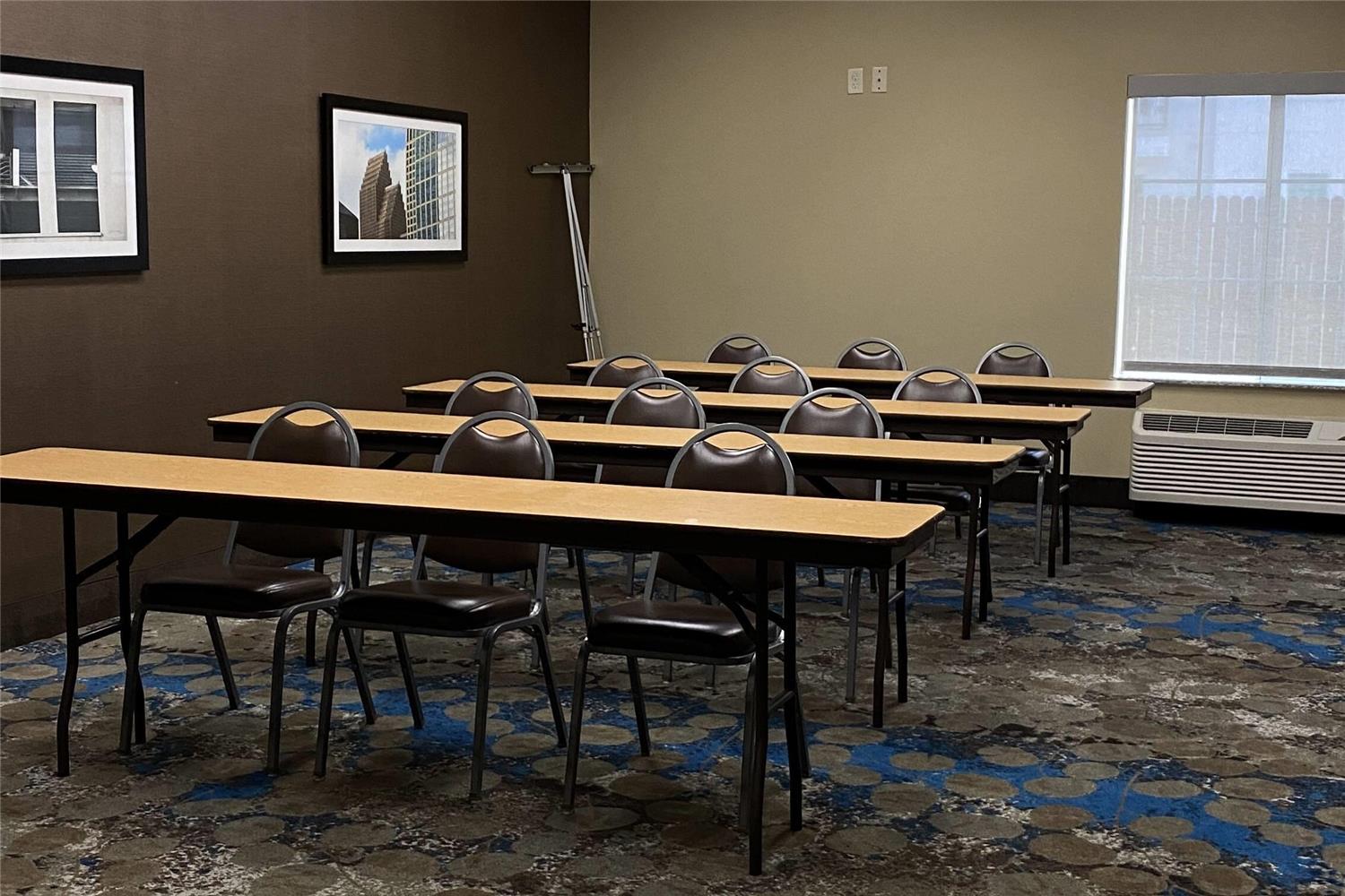 La Quinta Inn & Suites by Wyndham Houston Energy Corridor 45/61